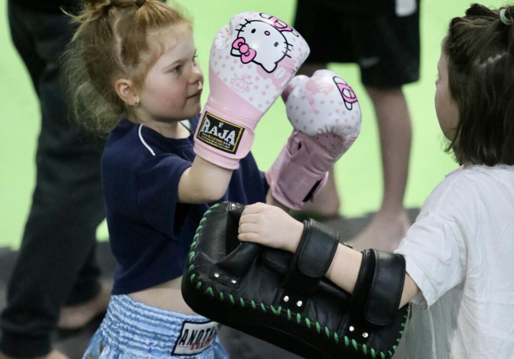 Kids Muay Thai Geelong training at Carbon Gym Norlane