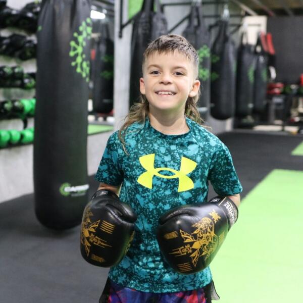 Jimmy training Muay Thai at Carbon Gym Geelong during the kids school holiday program
